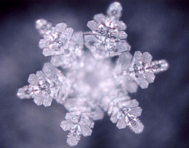 Emoto Crystal exposed to 'Love'